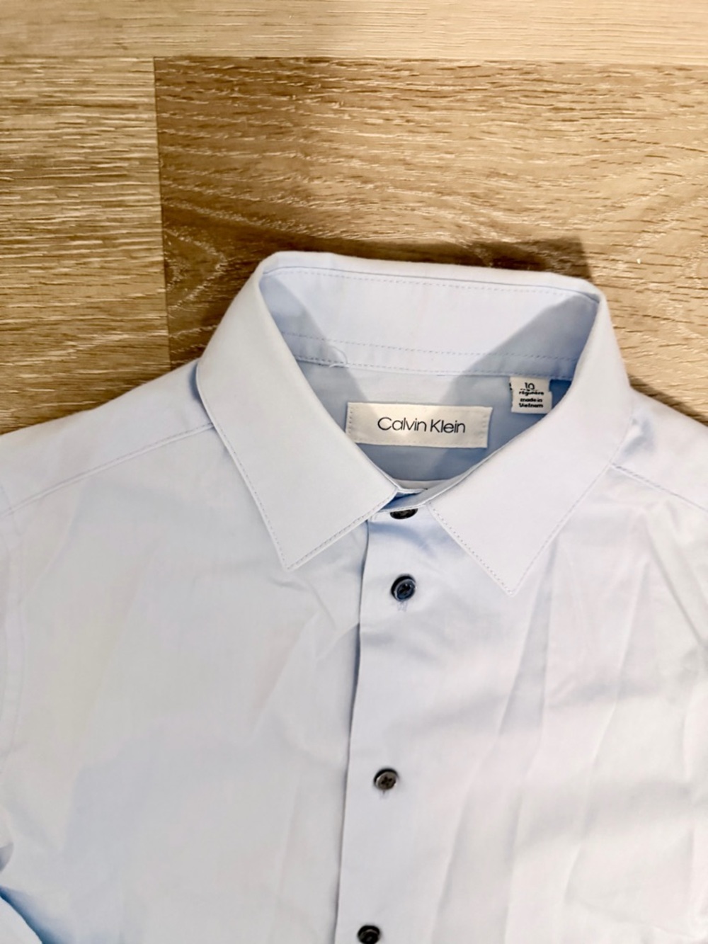 Calvin Klein Men’s Pale Blue Button-Front Dress Shirt